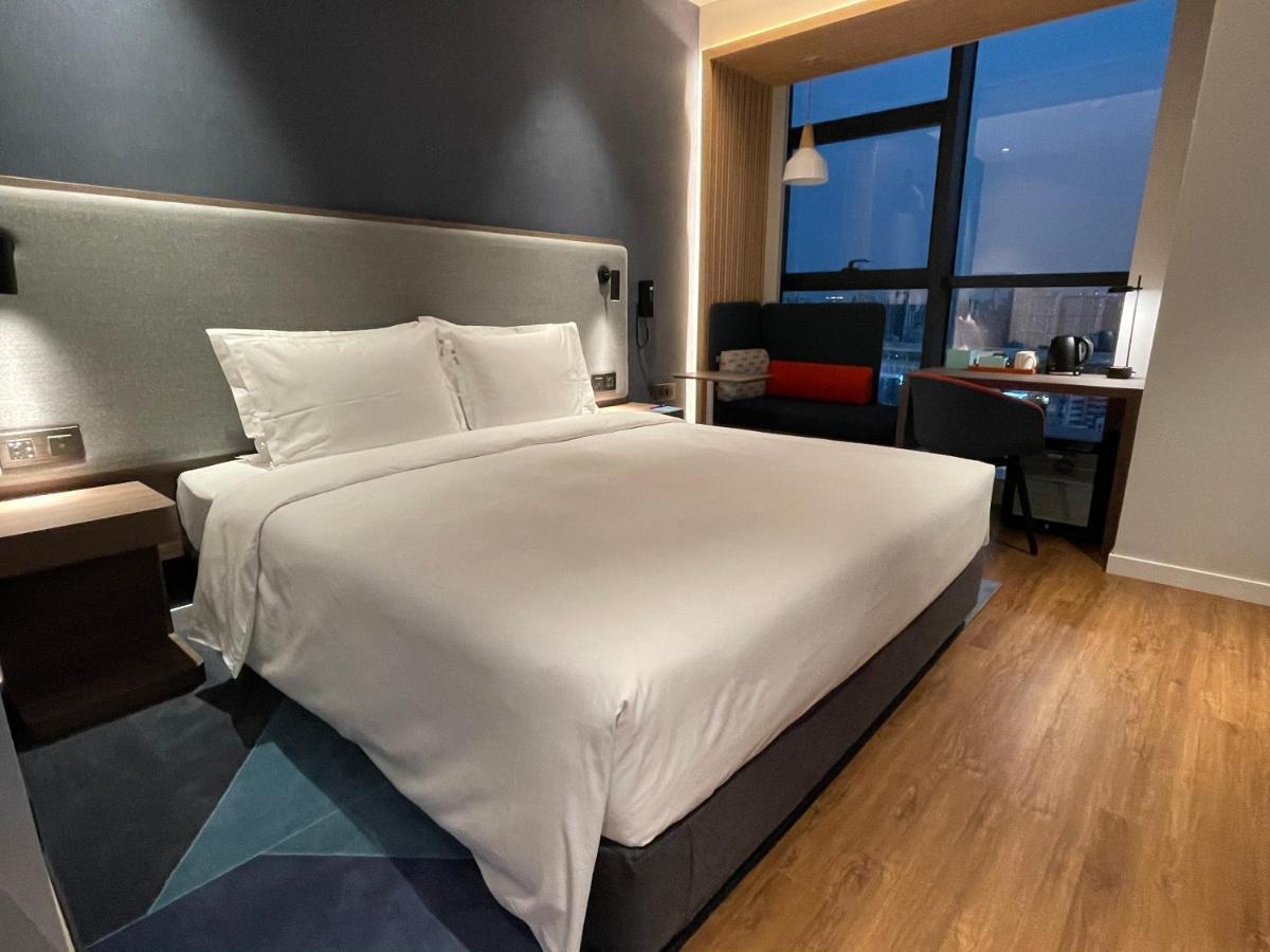 Holiday Inn Express Zhuhai Gongbei, An Ihg Hotel Εξωτερικό φωτογραφία